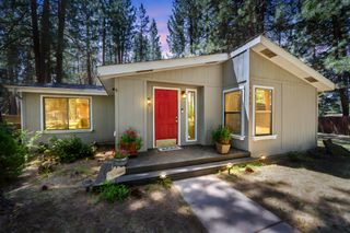 19383 Seminole Circle, Bend, OR 97702