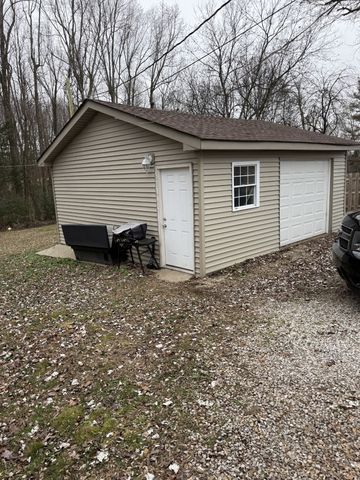 132 Wind Curve Cir, Lafayette, TN 37083