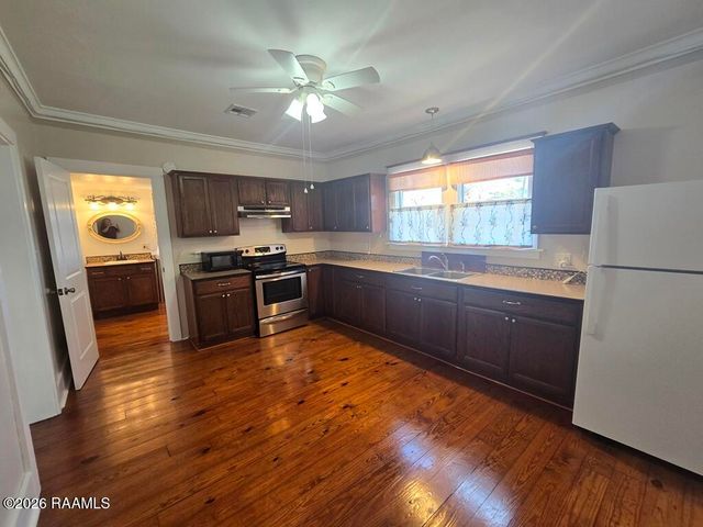 1467b Henderson Highway, Breaux Bridge, LA 70517