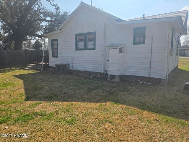 1467b Henderson Highway, Breaux Bridge, LA 70517