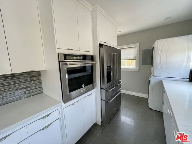 842 S Wooster Street, Los Angeles, CA 90035