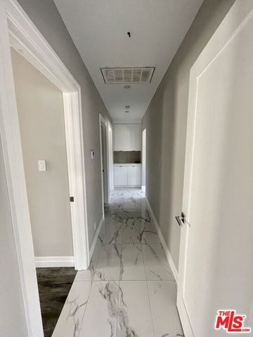 842 S Wooster Street, Los Angeles, CA 90035