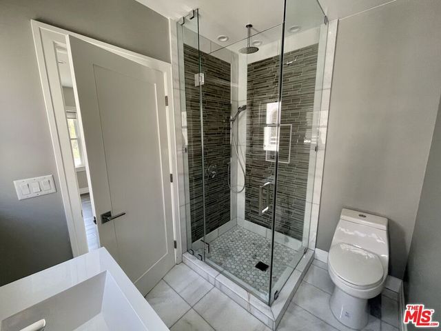 842 S Wooster Street, Los Angeles, CA 90035