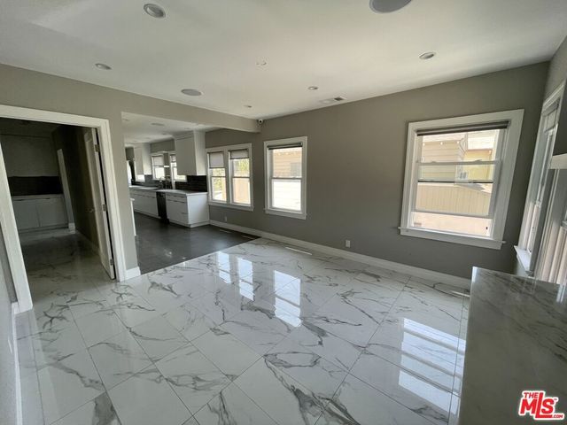 842 S Wooster Street, Los Angeles, CA 90035