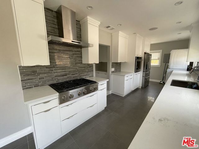 842 S Wooster Street, Los Angeles, CA 90035