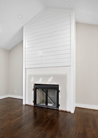 2 Browder Pt, Monterey, TN 38574