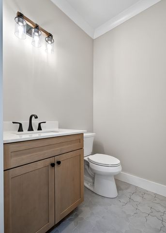 2 Browder Pt, Monterey, TN 38574