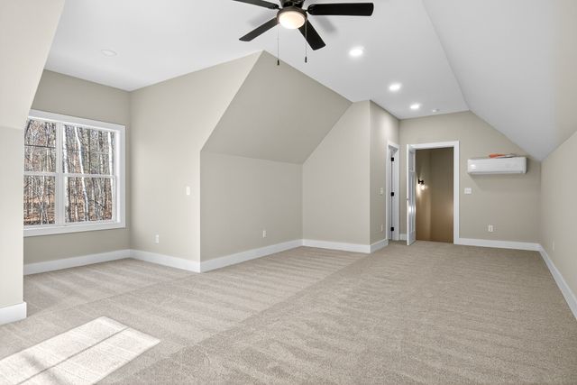 2 Browder Pt, Monterey, TN 38574