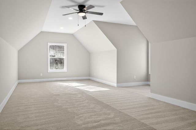 2 Browder Pt, Monterey, TN 38574