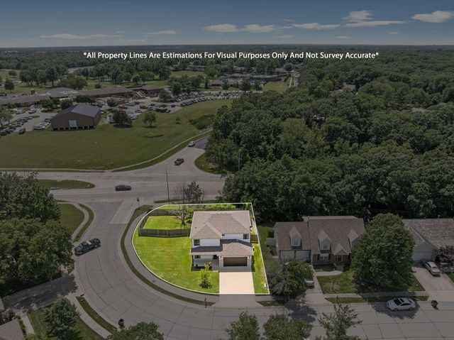 3201 CRESTWOOD LN, Columbia, MO 65203
