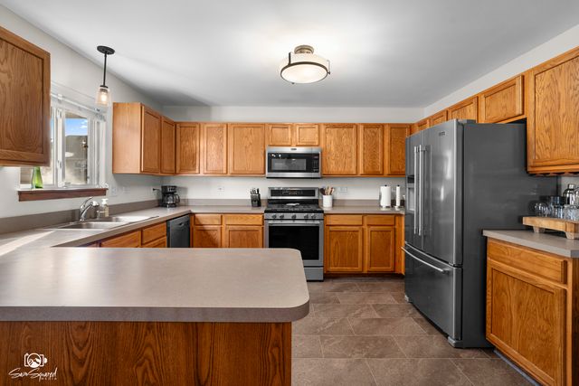 1064 N 129th Infantry Drive, Joliet, IL 60435