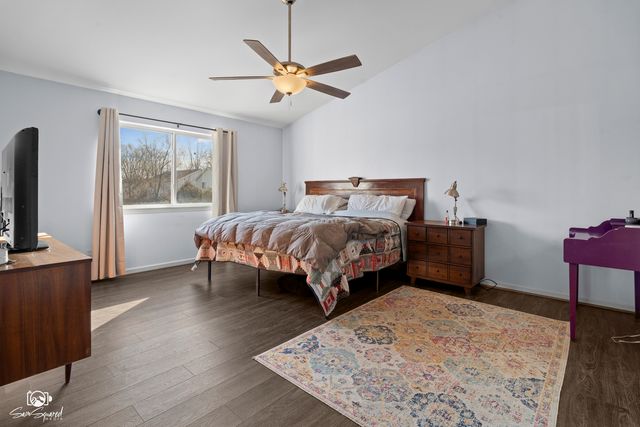 1064 N 129th Infantry Drive, Joliet, IL 60435