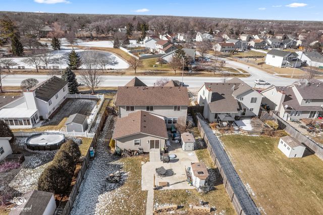 1064 N 129th Infantry Drive, Joliet, IL 60435