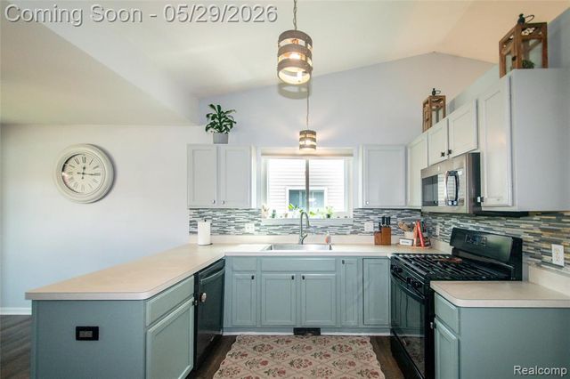 29931 Rosslyn Avenue, Garden City, MI 48135