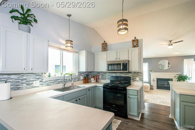 29931 Rosslyn Avenue, Garden City, MI 48135