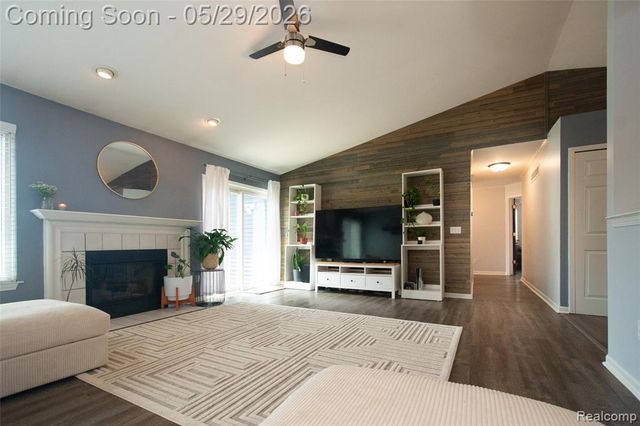 29931 Rosslyn Avenue, Garden City, MI 48135