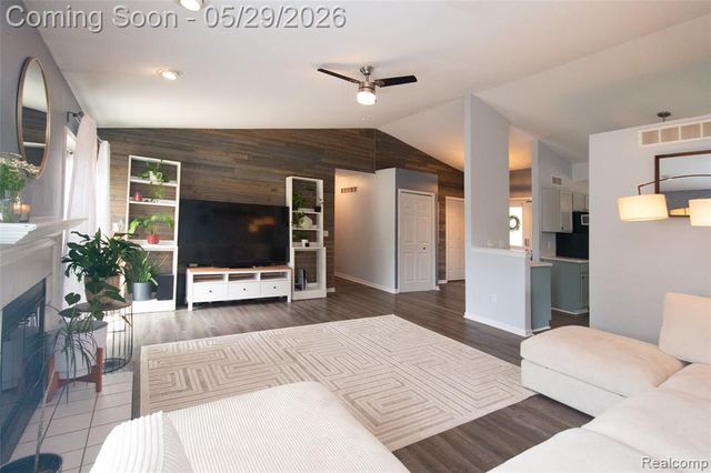 29931 Rosslyn Avenue, Garden City, MI 48135