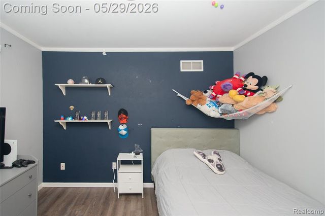 29931 Rosslyn Avenue, Garden City, MI 48135