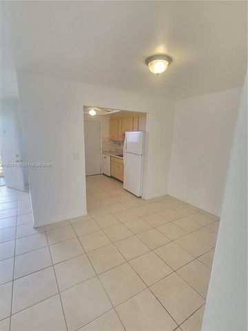 11960 NE 19th Drive 16, North Miami, FL 33181