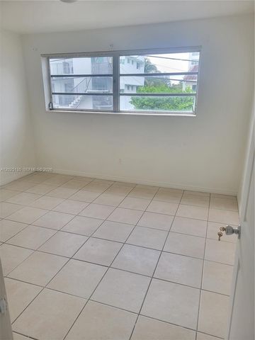11960 NE 19th Drive 16, North Miami, FL 33181