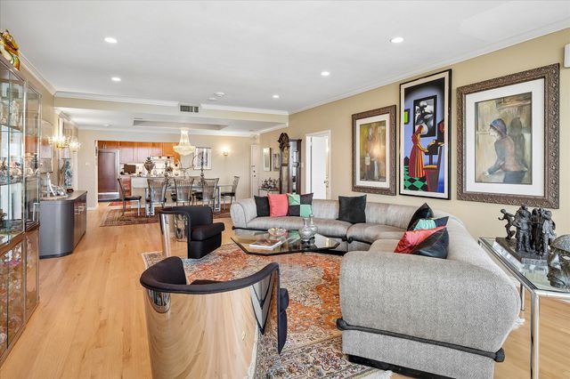 6335 W Northwest Highway 1117, Dallas, TX 75225
