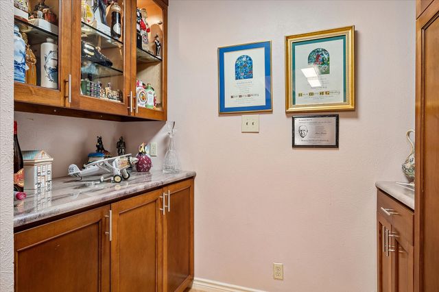 6335 W Northwest Highway 1117, Dallas, TX 75225