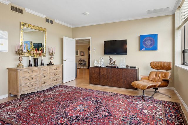 6335 W Northwest Highway 1117, Dallas, TX 75225