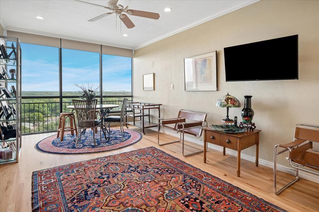 6335 W Northwest Highway 1117, Dallas, TX 75225