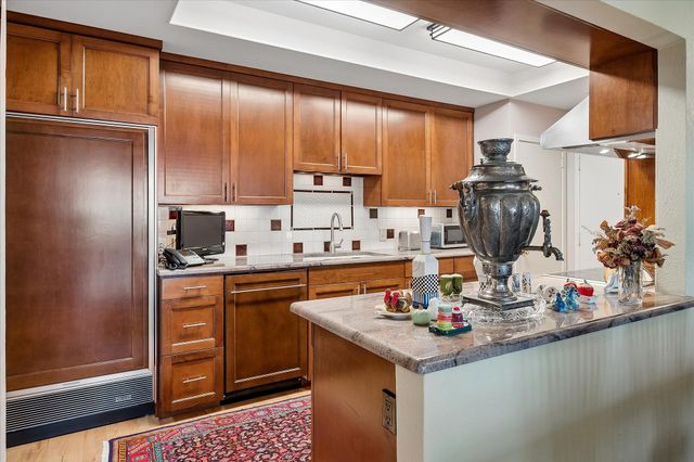 6335 W Northwest Highway 1117, Dallas, TX 75225