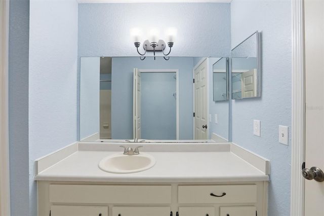 13103 MULBERRY PARK DRIVE 829, Orlando, FL 32821