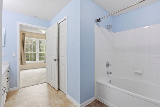 13103 MULBERRY PARK DRIVE 829, Orlando, FL 32821