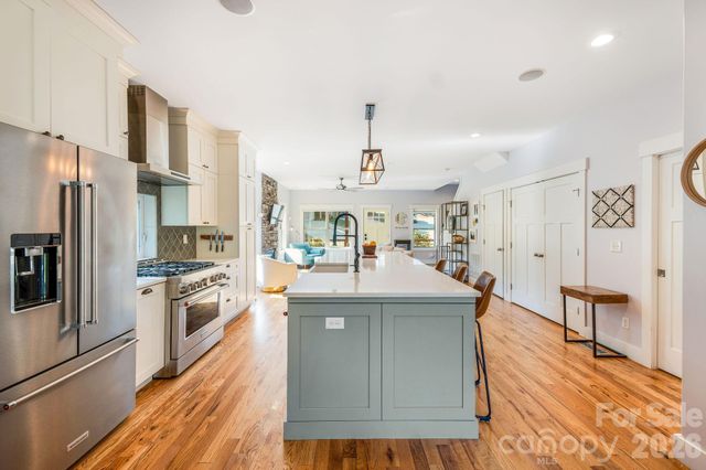 156 Bradley Street, Asheville, NC 28806