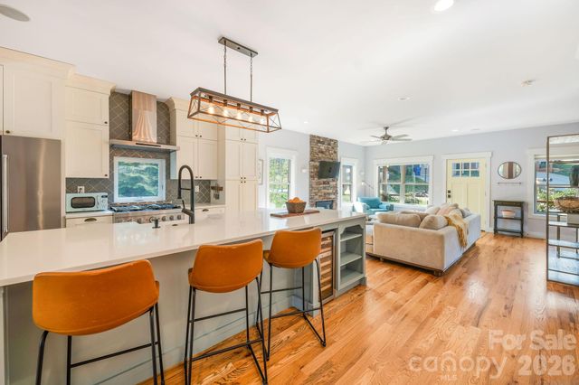 156 Bradley Street, Asheville, NC 28806