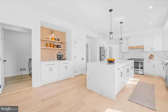 6201 BELMONT, Mount Airy, MD 21771