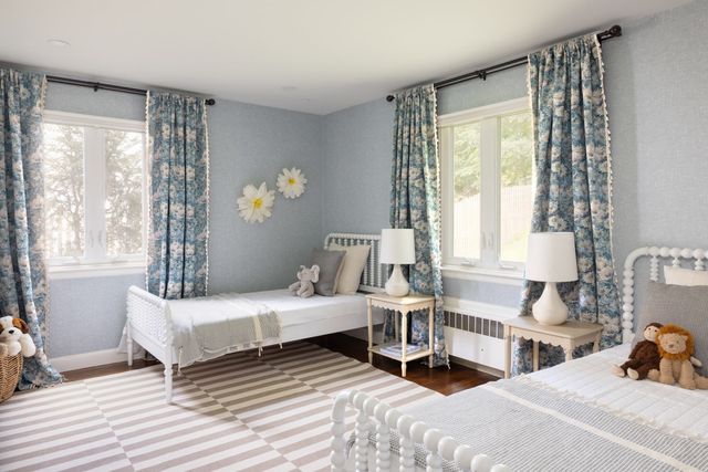 154 Bellingham Rd, Brookline, MA 02467