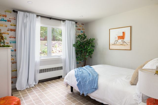 154 Bellingham Rd, Brookline, MA 02467