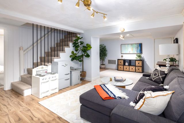 154 Bellingham Rd, Brookline, MA 02467