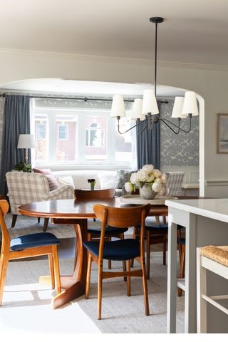 154 Bellingham Rd, Brookline, MA 02467