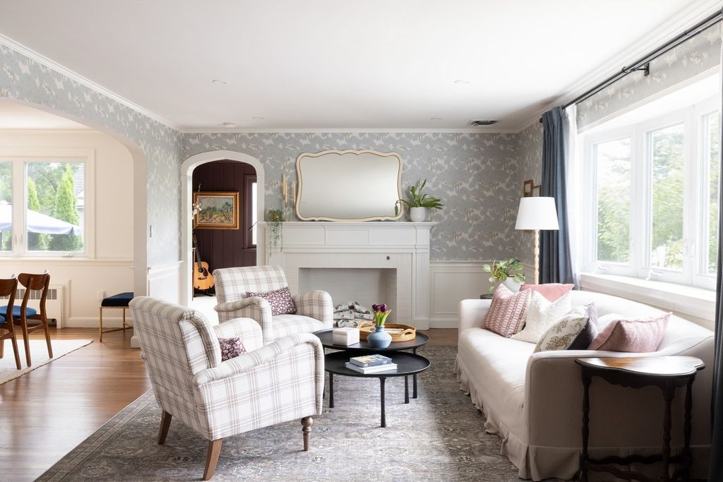 154 Bellingham Rd, Brookline, MA 02467