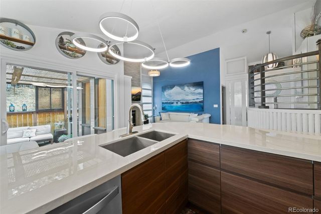 9235 W Hinsdale Place, Littleton, CO 80128