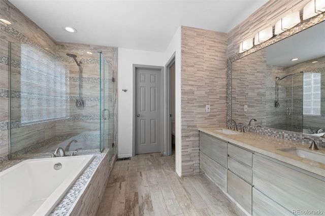 9235 W Hinsdale Place, Littleton, CO 80128