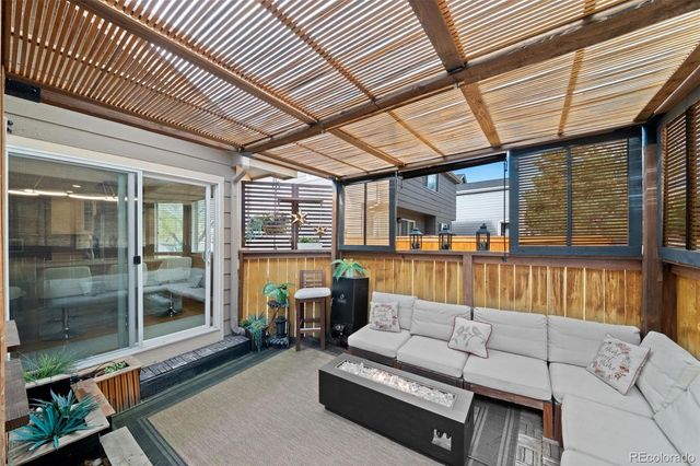 9235 W Hinsdale Place, Littleton, CO 80128