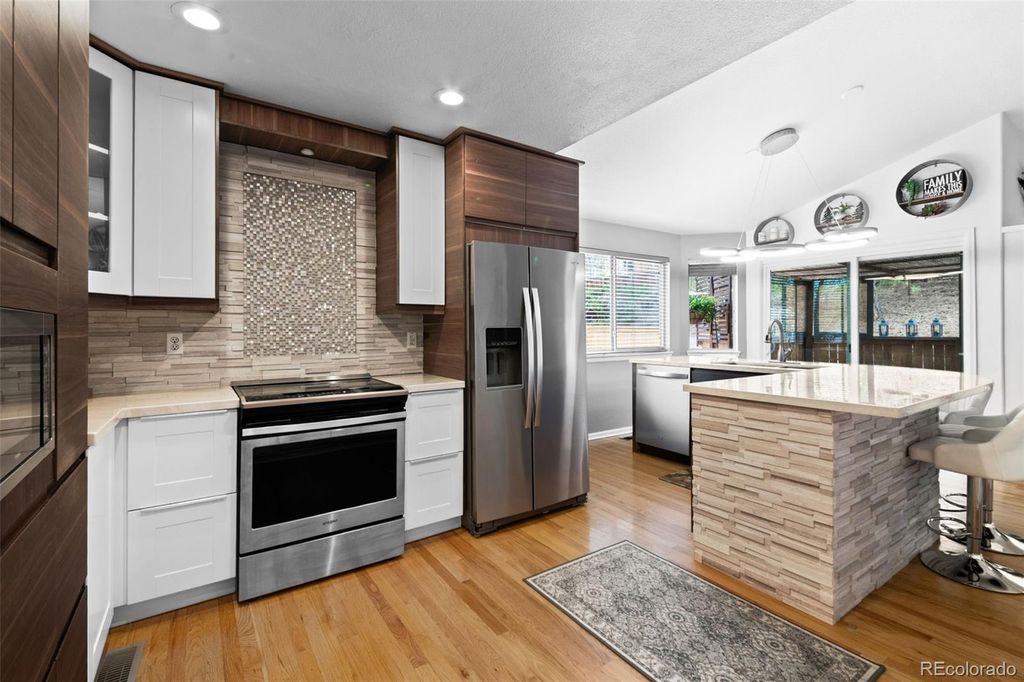 9235 W Hinsdale Place, Littleton, CO 80128