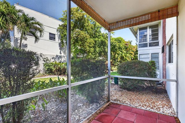 2929 SE Ocean Boulevard M4, Stuart, FL 34996