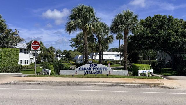2929 SE Ocean Boulevard M4, Stuart, FL 34996