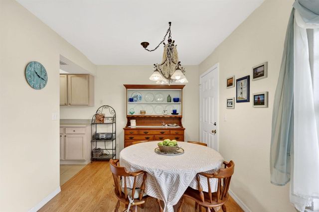 2929 SE Ocean Boulevard M4, Stuart, FL 34996