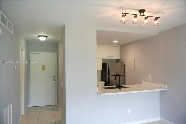 2160 SW 16th Ave 417, Miami, FL 33145