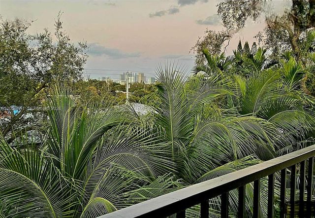 2160 SW 16th Ave 417, Miami, FL 33145