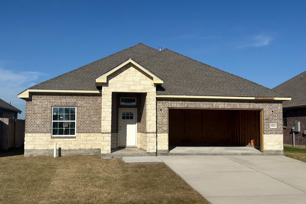 15822 Sugar Maple Lane, Santa Fe, TX 77517