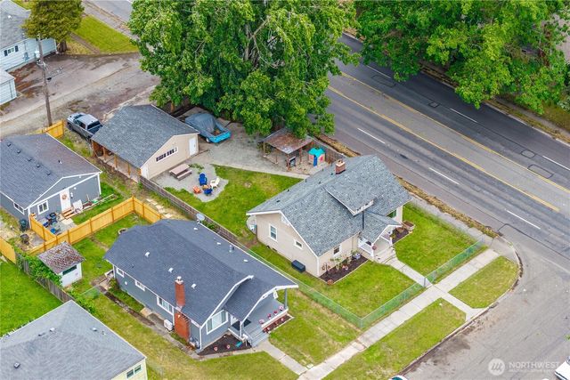 3802 S Ainsworth Avenue, Tacoma, WA 98418